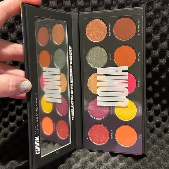 UOMA Black Magic Carnival Color Eyeshadow Palette - Picture 7 of 8